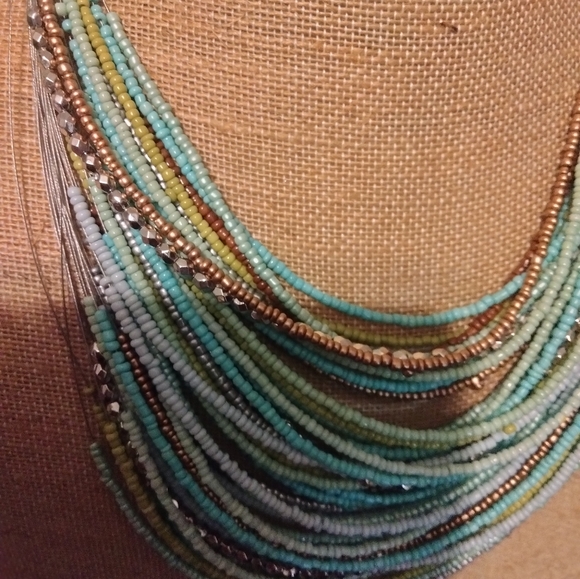 String necklace - Picture 5 of 5